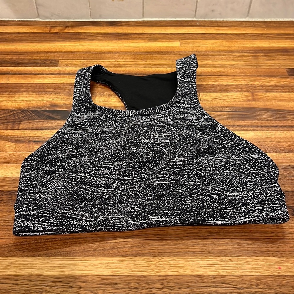 Lululemon Pace Perfect bra size 6